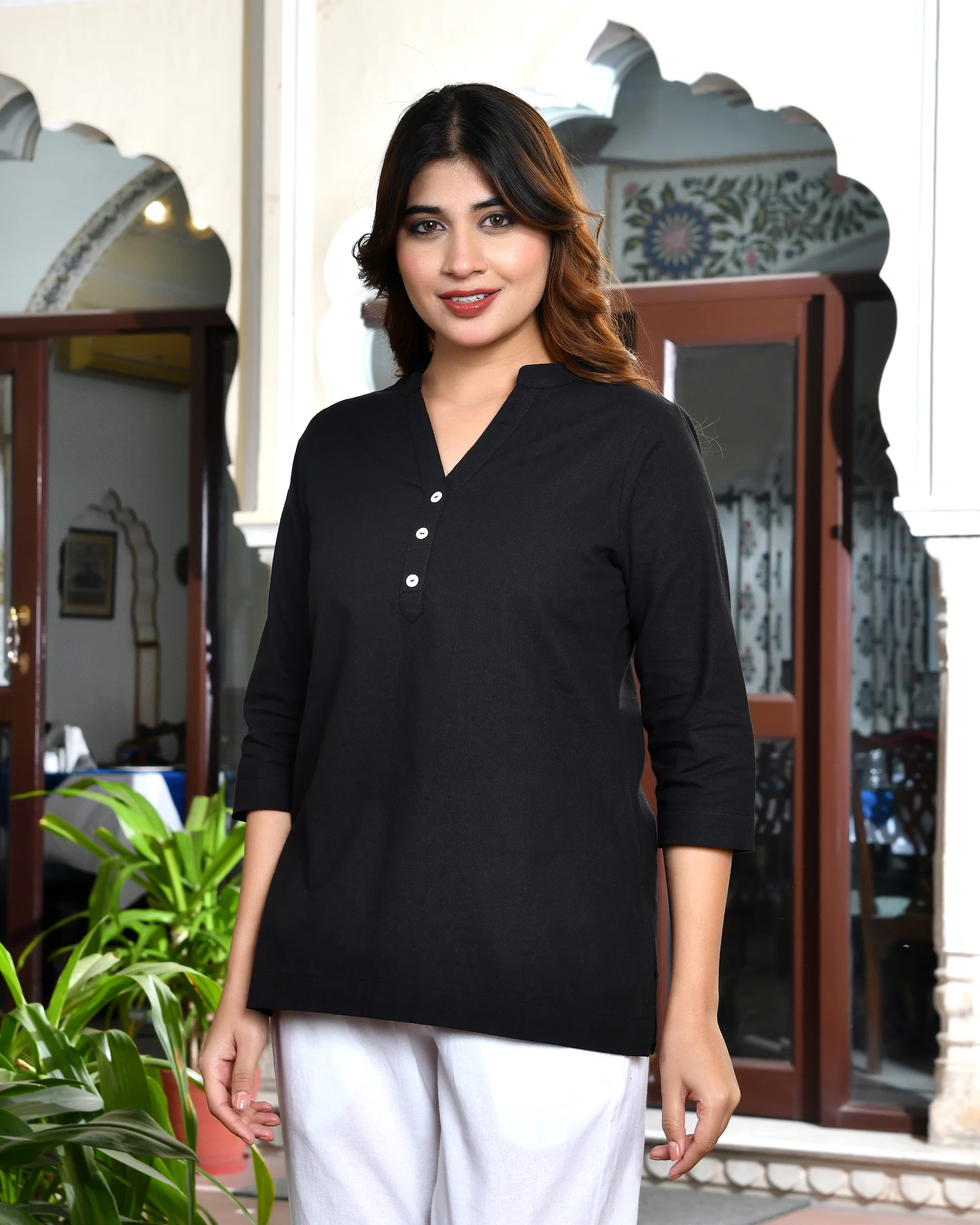 Black airy linen short kurti - Image 10