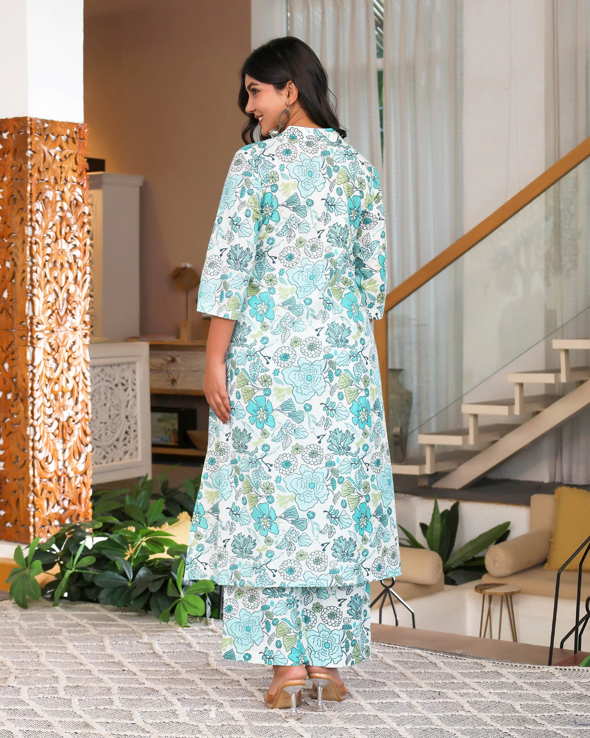 Blue & White Floral Printed Aline Cod-ords Sets - Image 4