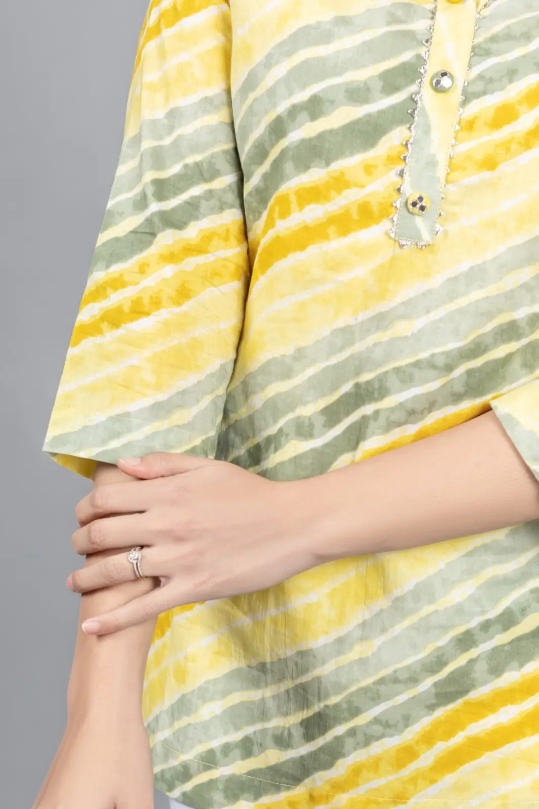 Leheriya printed short Kurti - Image 6