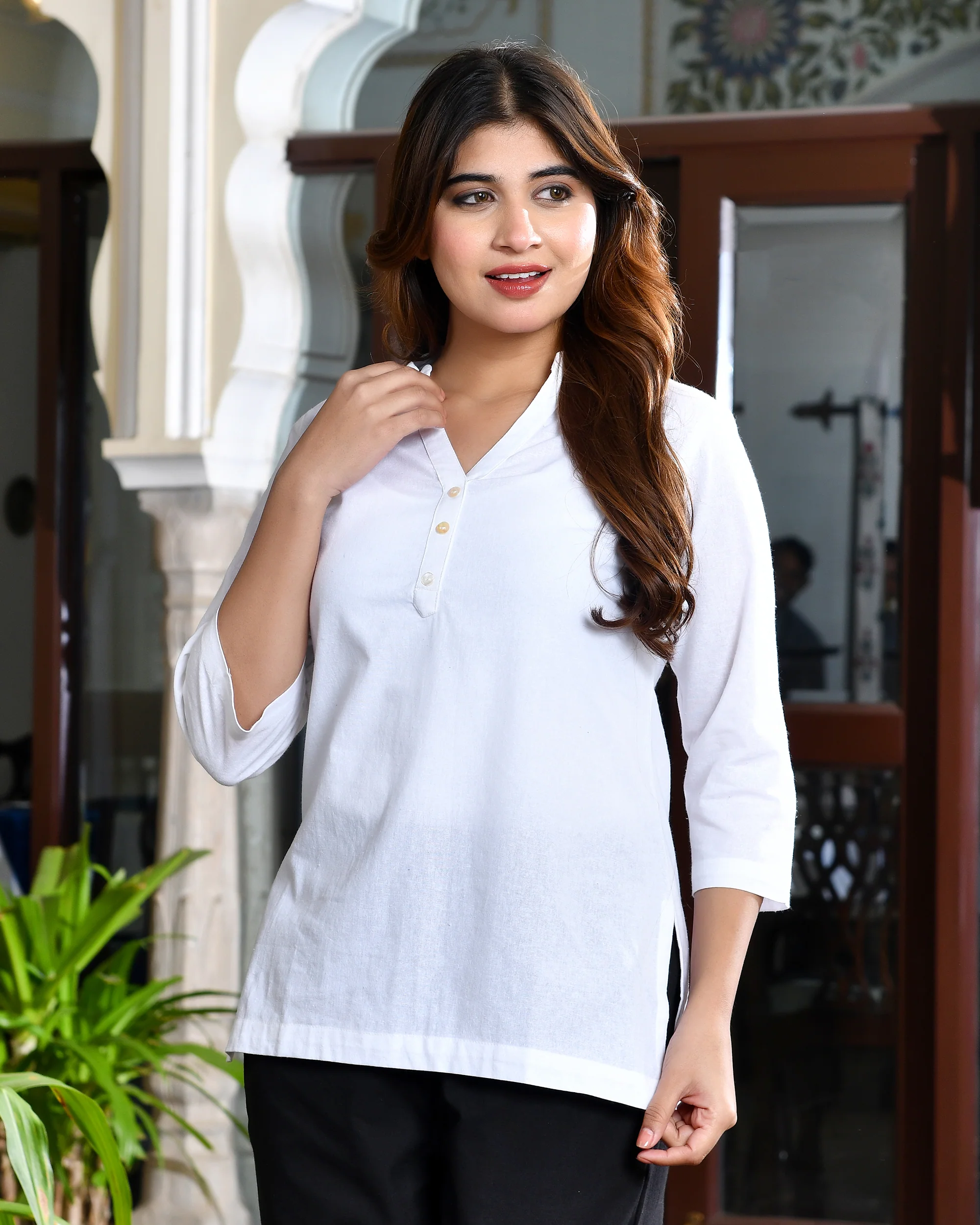 White airy linen short kurti - Image 8